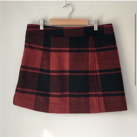 GAP Wool Red Plaid Miniskirt - Picture 5 of 6